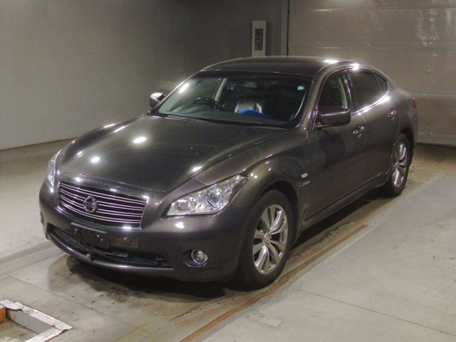 NISSAN FUGA 2012