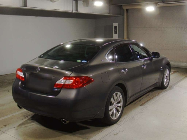 NISSAN FUGA 2012
