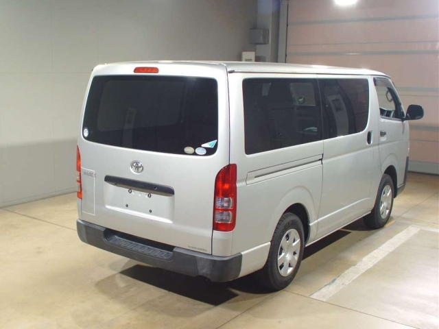 TOYOTA HIACE VAN 2017