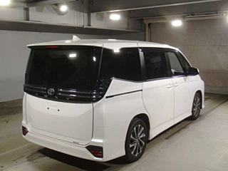 TOYOTA VOXY 2022