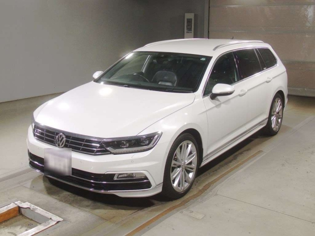 VOLKSWAGEN PASSAT VARIANT 2016