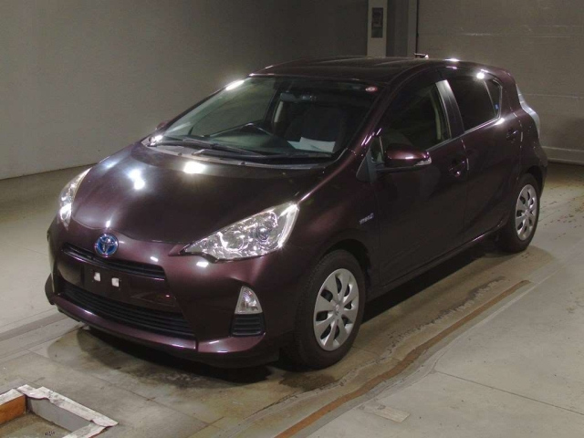 TOYOTA AQUA 2014
