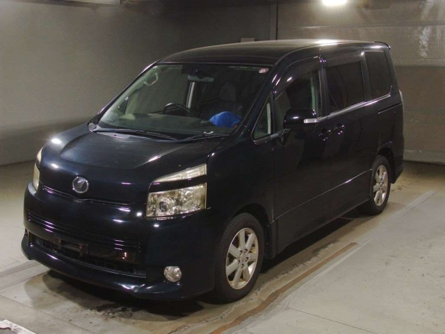TOYOTA VOXY 2008