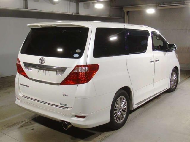 TOYOTA ALPHARD 2008