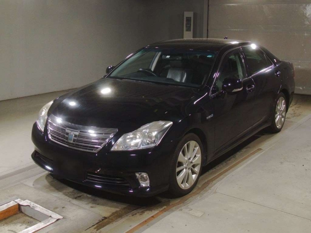 TOYOTA CROWN 2010