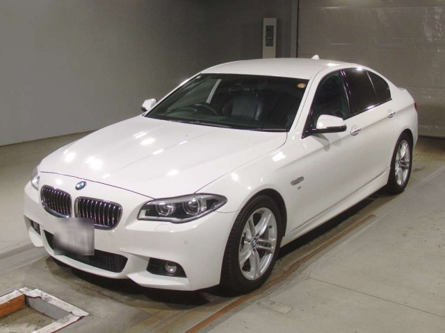 BMW 5 SERIES 2016