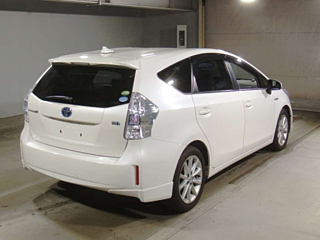 TOYOTA PRIUS ALPHA 2012