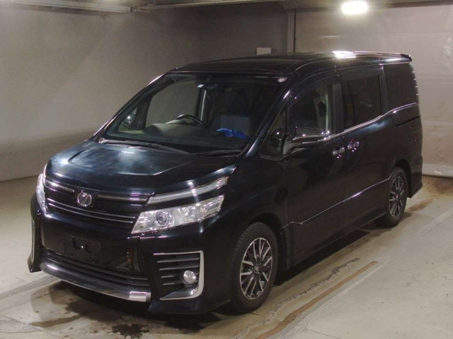 TOYOTA VOXY 2016