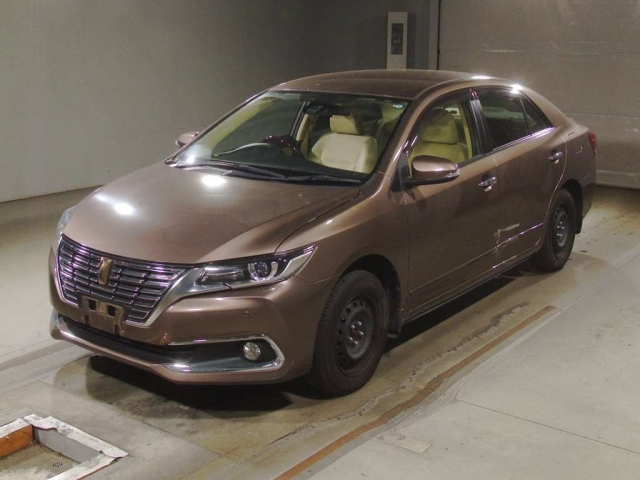 TOYOTA PREMIO 2018