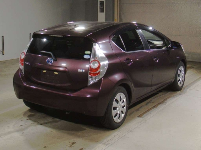 TOYOTA AQUA 2014