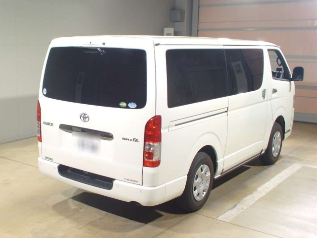 TOYOTA HIACE VAN 2020