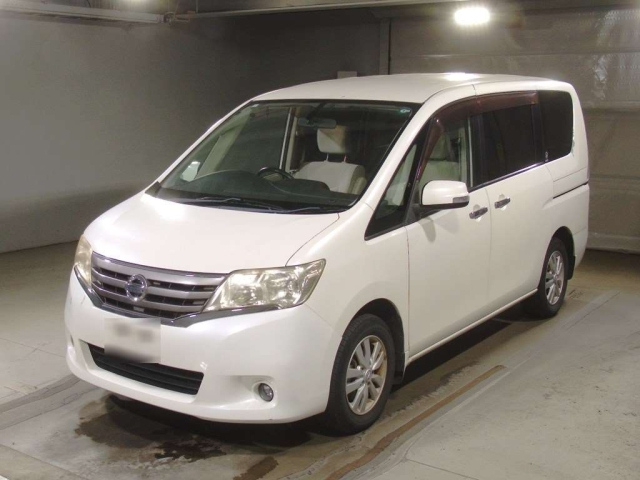 NISSAN SERENA 2011