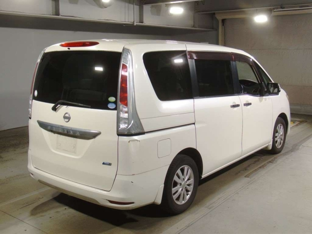NISSAN SERENA 2011