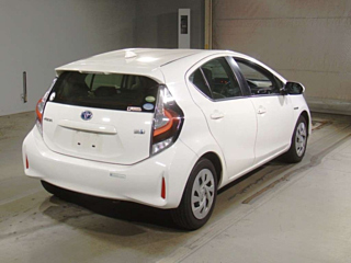 TOYOTA AQUA 2020
