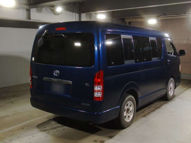 TOYOTA HIACE 2009