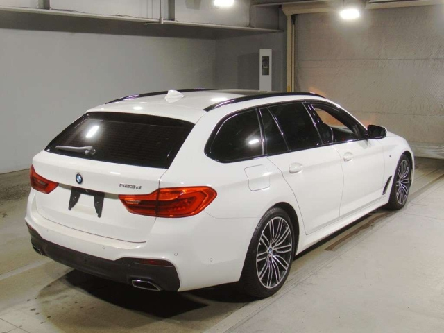 BMW 5 SERIES 2019