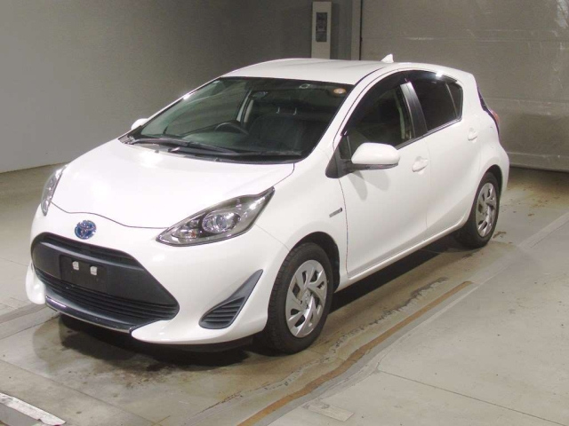 TOYOTA AQUA 2020