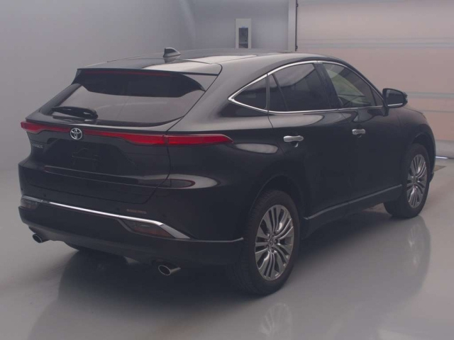 TOYOTA HARRIER 2022