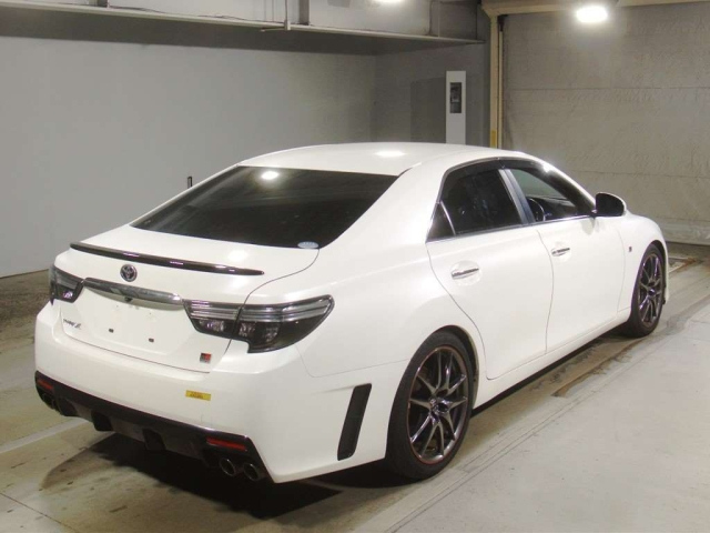 TOYOTA MARK X 2018