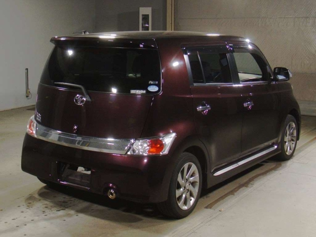 TOYOTA BB 2015