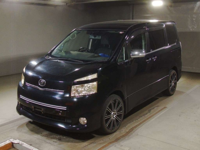 TOYOTA VOXY 2008