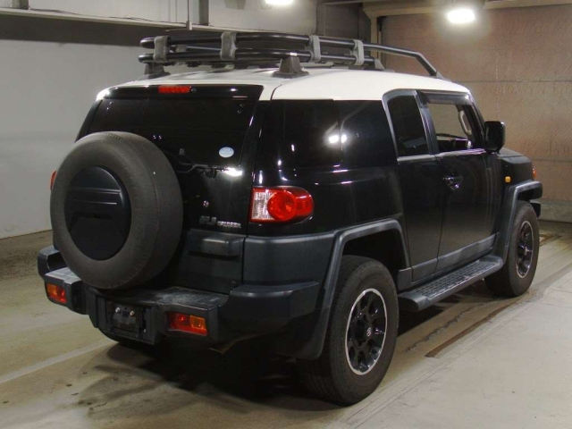 TOYOTA FJ CRUISER 2013