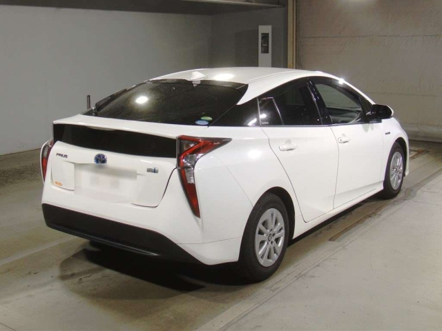 TOYOTA PRIUS 2018