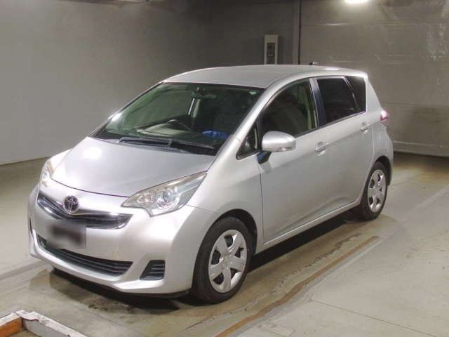 TOYOTA RACTIS 2014