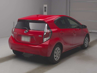TOYOTA AQUA NHP10