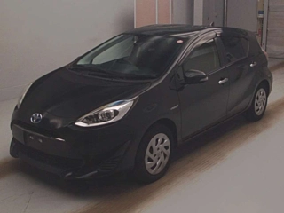 TOYOTA AQUA 2019