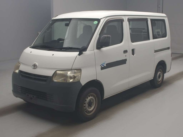 TOYOTA LITE ACE VAN 2011