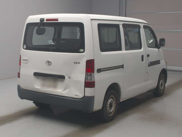 TOYOTA LITE ACE VAN 2011