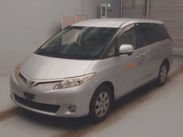 TOYOTA ESTIMA 2013
