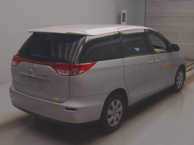 TOYOTA ESTIMA 2013