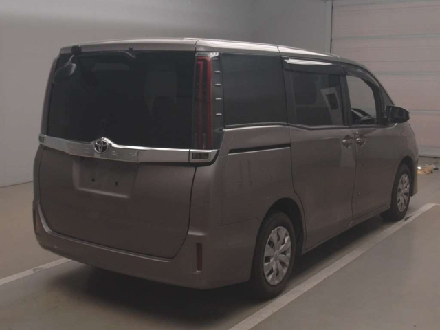 TOYOTA NOAH 2020