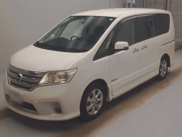 NISSAN SERENA 2013