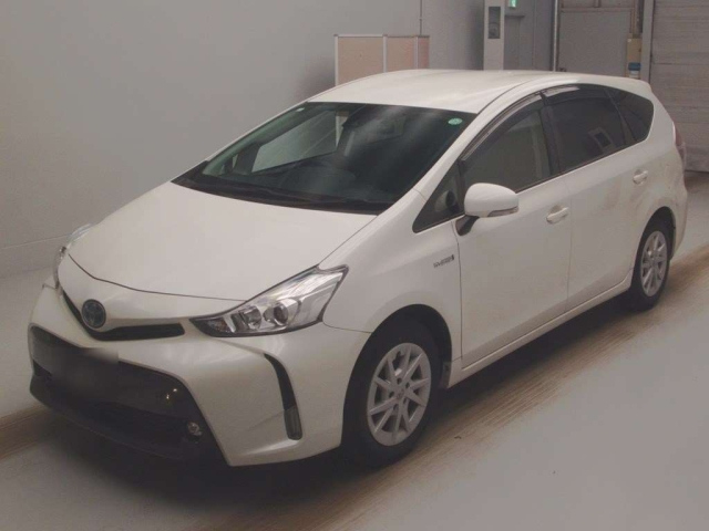 TOYOTA PRIUS ALPHA 2020