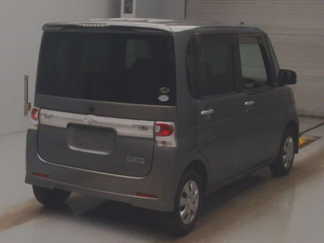 DAIHATSU TANTO 2008