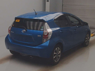 TOYOTA AQUA NHP10