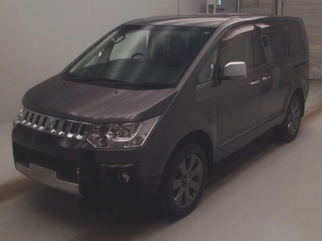 MITSUBISHI DELICA D5 2018