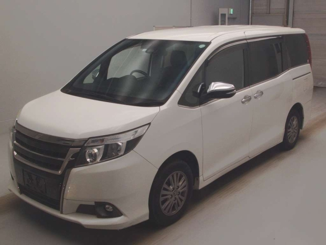 TOYOTA ESQUIRE 2016