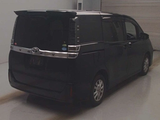 TOYOTA VOXY 2018