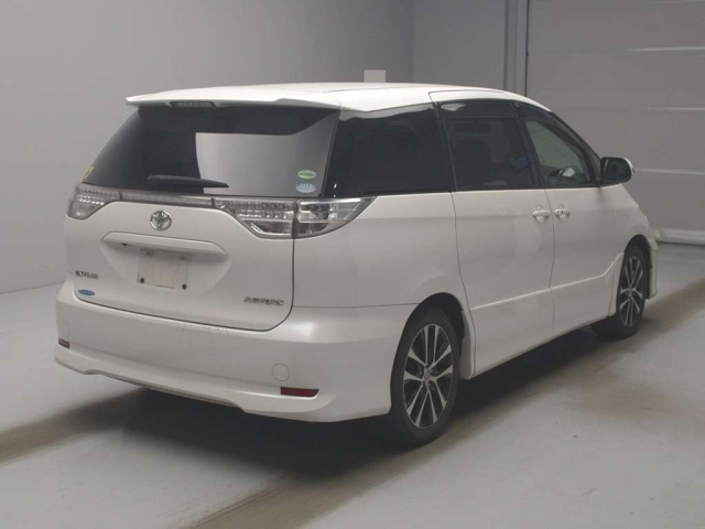 TOYOTA ESTIMA 2013