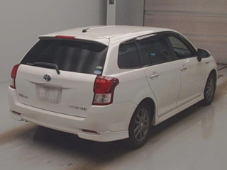 TOYOTA COROLLA FIELDER 2015
