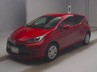 TOYOTA AQUA 2021