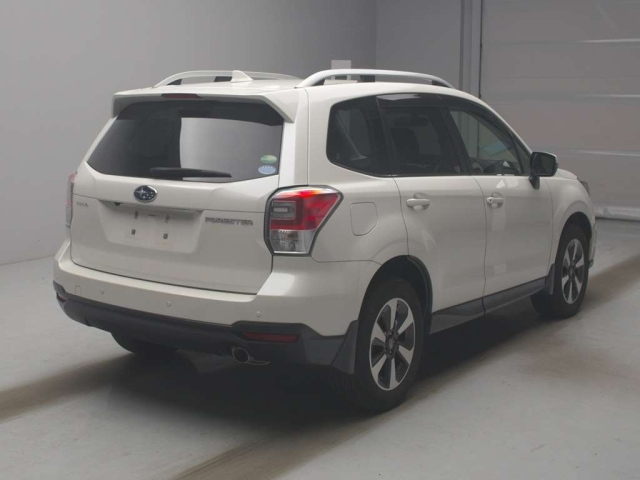 SUBARU FORESTER 2017
