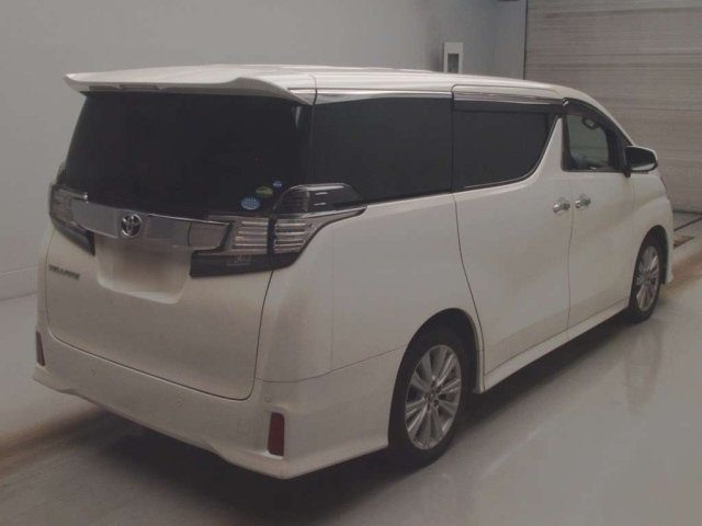 TOYOTA VELLFIRE 2015