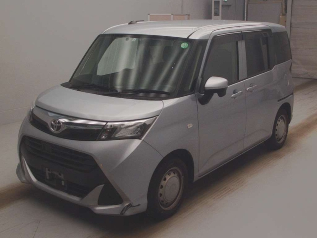 TOYOTA TANK 2018