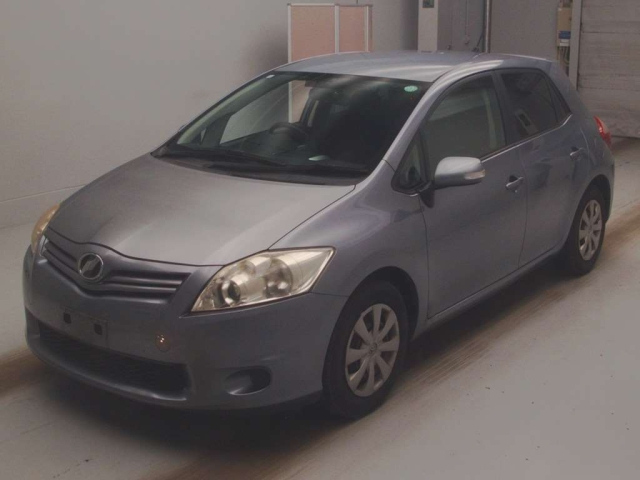 TOYOTA AURIS 2010