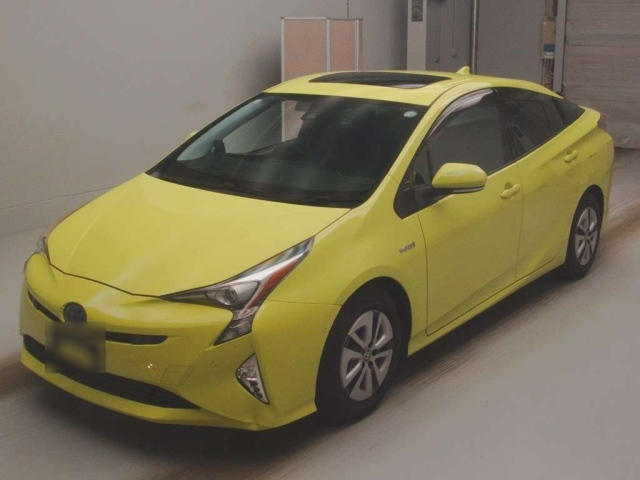TOYOTA PRIUS 2016